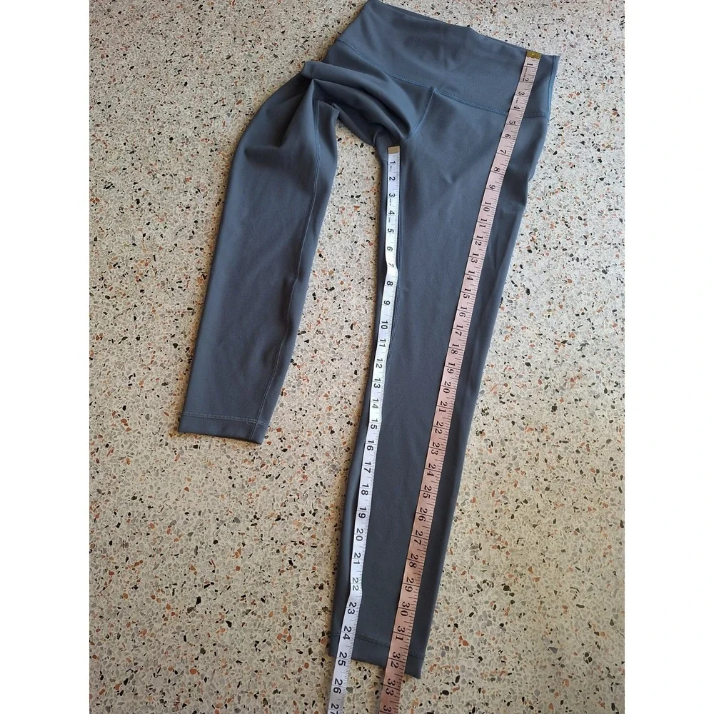 24 Lululemon Wunder Train High Rise 25